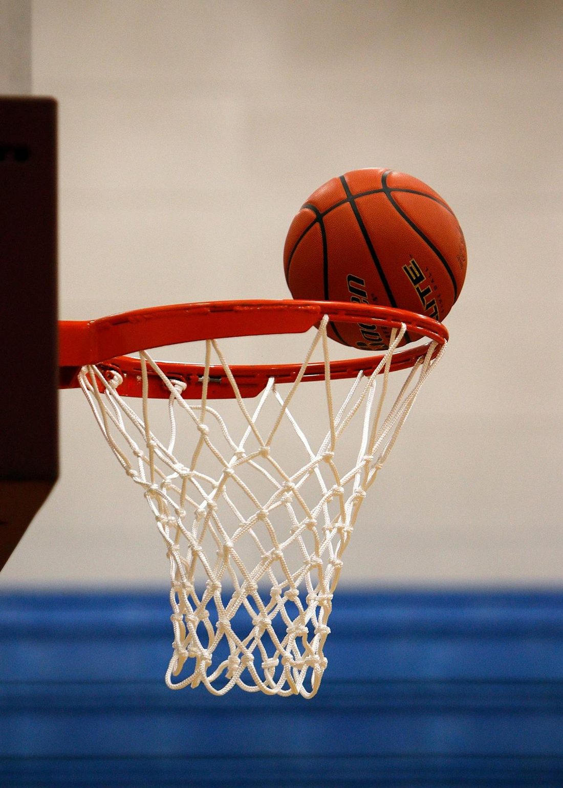NBA买球APP · 对抗光束（界面示意）